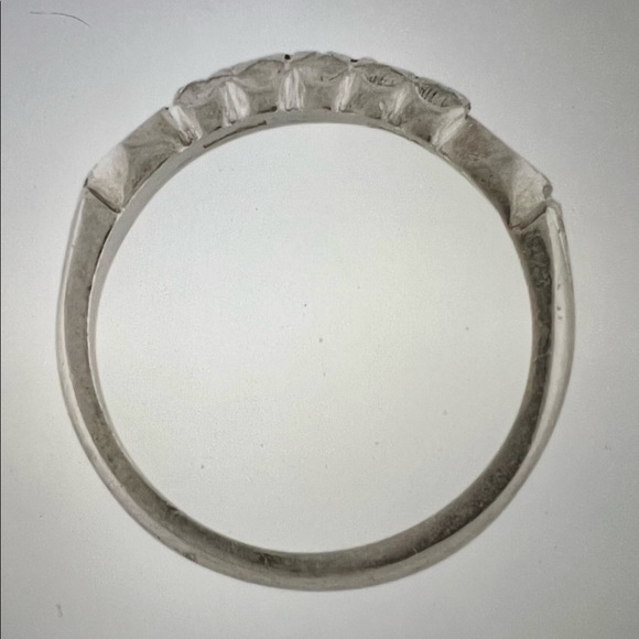 PLATINUM TEXTURED RING / BAND - Picture 2 of 12